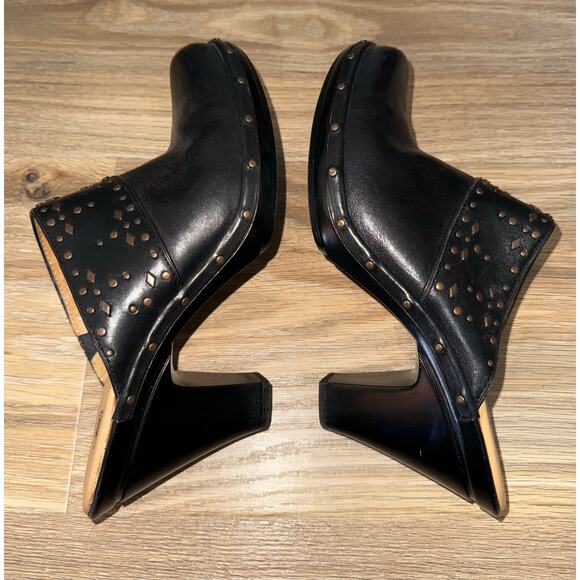 Söfft Heel Mules Mule Leather Black
Studded Embellished - size 8.5 - Picture 9 of 10